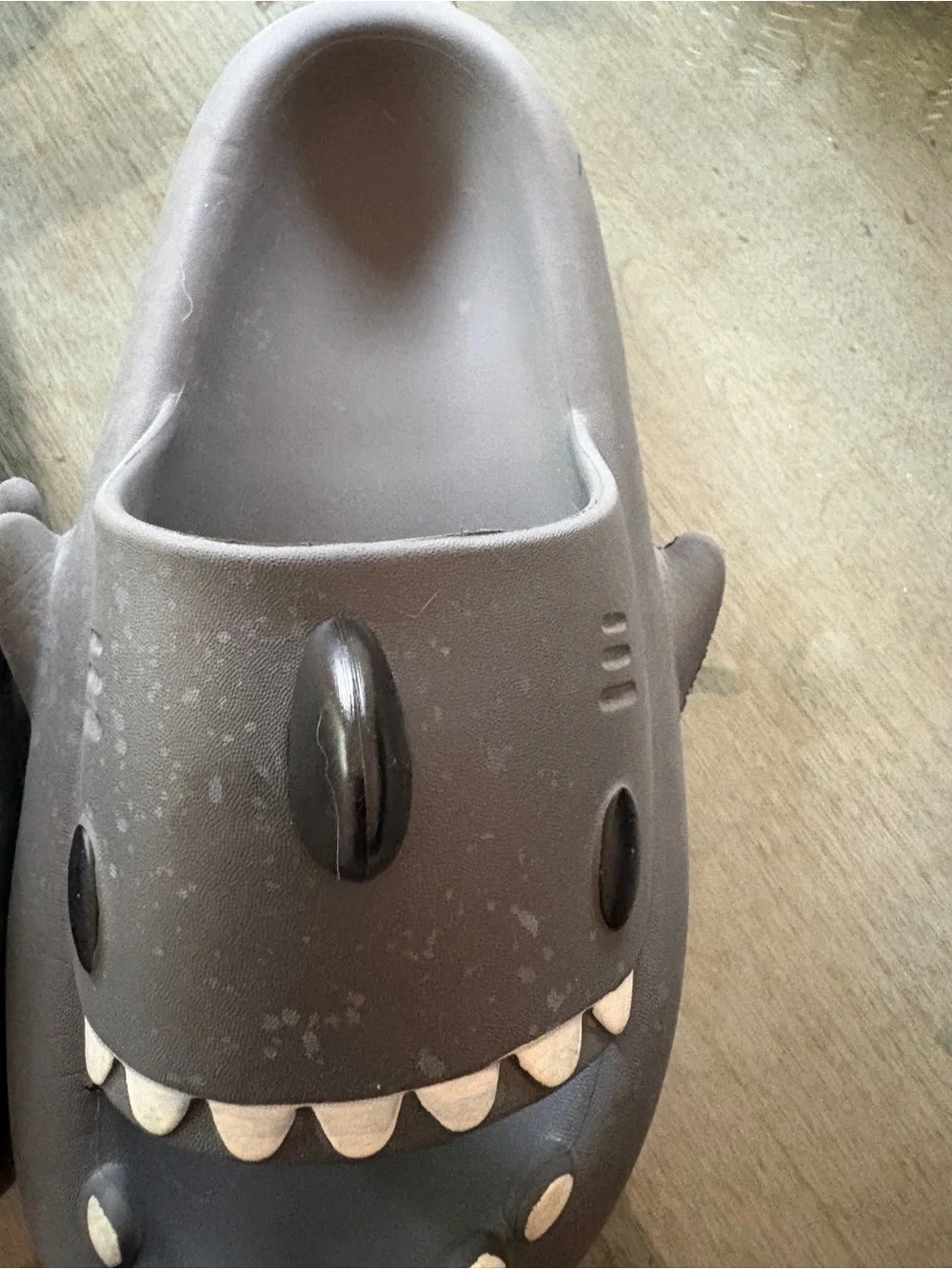Kids Shark Slip-On Clogs in Gray